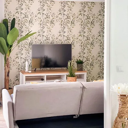 Modern 2 Bedroom Close To Center Alicante